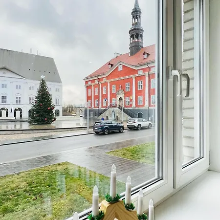 Town Hall Square View Self Check-in *