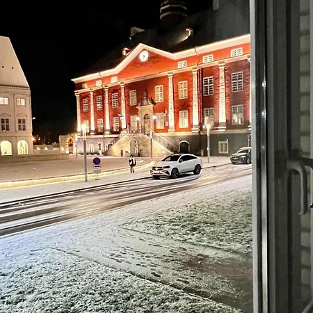 Town Hall Square View Daire