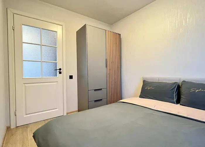 Town Hall Square View * Narwa